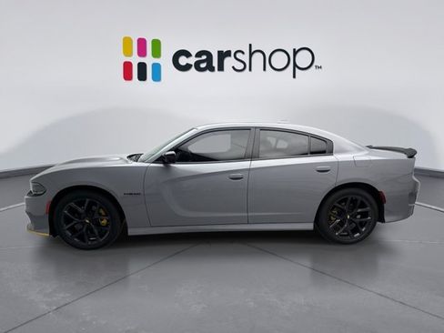 Used 2022 Dodge Charger R/T w/ Blacktop Package RWD image 2