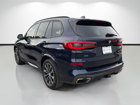 Used 2021 BMW X5 M50i AWD/4WD image 5