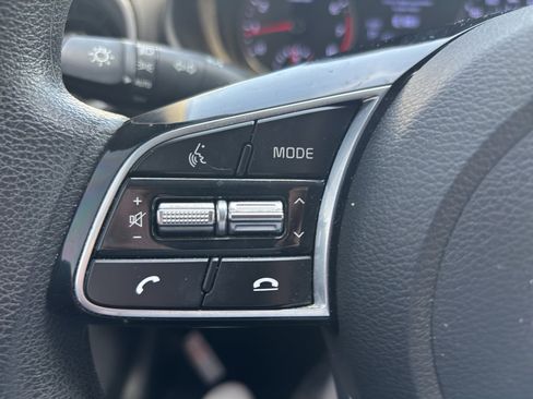 Used 2021 Kia Forte LXS image 9