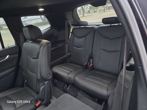Used 2024 Cadillac XT6 Sport w/ Technology Package AWD/4WD image 18
