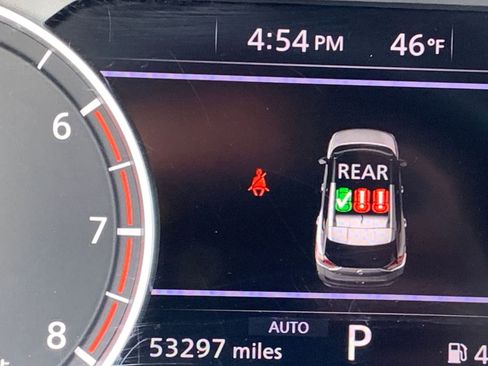 Used 2023 Nissan Rogue SV image 40