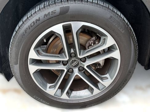 Certified 2025 Audi Q5 Premium w/ Premium Plus AWD/4WD image 12