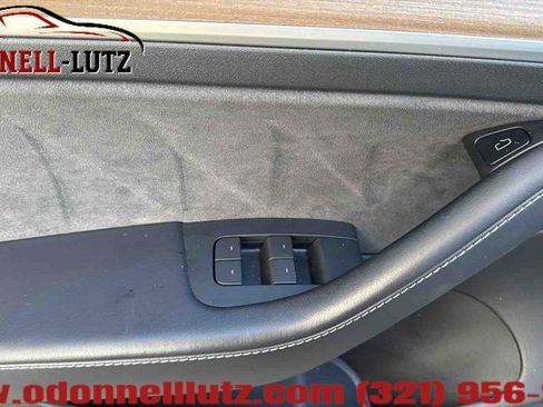 Used 2023 Tesla Model 3 Standard Range image 16
