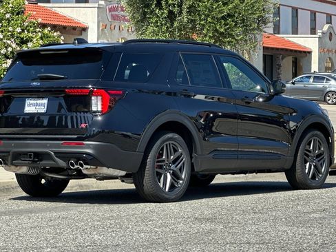New 2026 Ford Explorer ST AWD/4WD image 4