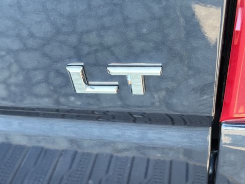 Used 2022 Chevrolet Silverado 1500 LT image 15