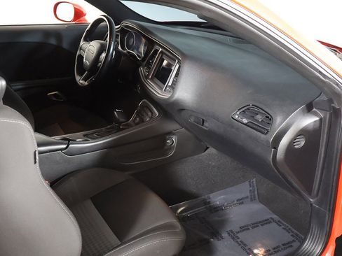 Used 2022 Dodge Challenger GT image 18