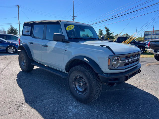 Used 2024 Ford Bronco Big Bend AWD/4WD image 3