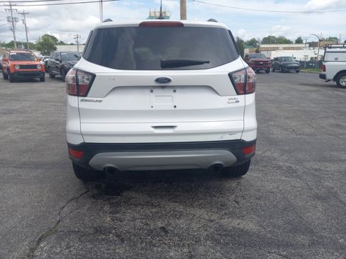 Used 2018 Ford Escape SEL w/ Ford Safe & Smart Package AWD/4WD image 2