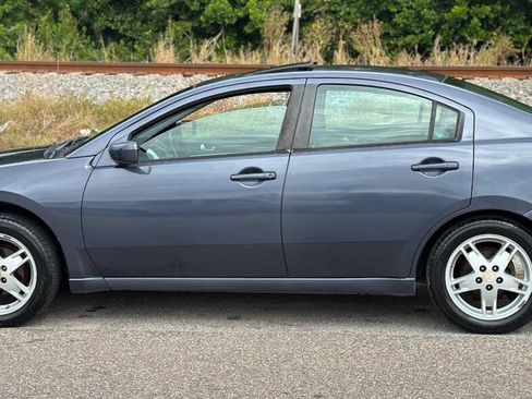 Used 2007 Mitsubishi Galant ES image 7