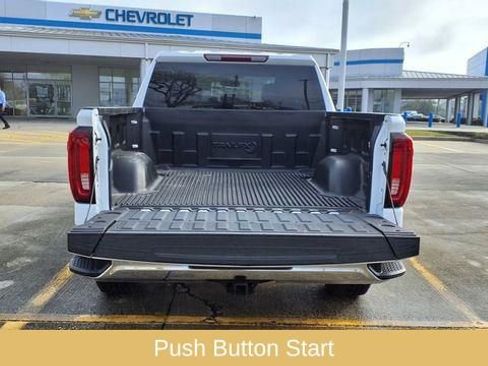 Used 2025 GMC Sierra 1500 SLT image 18