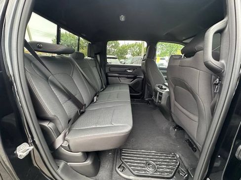 New 2026 RAM 1500 Express AWD/4WD image 28