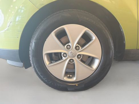Used 2016 Kia Soul FWD image 11
