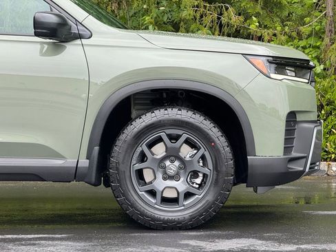 New 2026 Honda Pilot TrailSport image 37