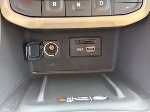 Used 2022 GMC Acadia Denali w/ Denali Ultimate Package AWD/4WD image 33