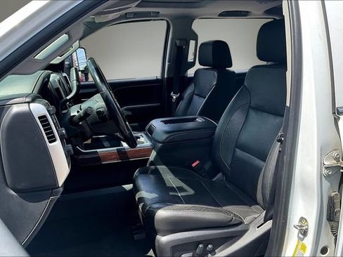 Used 2019 GMC Sierra 2500 SLT w/ Driver Alert Package AWD/4WD image 22