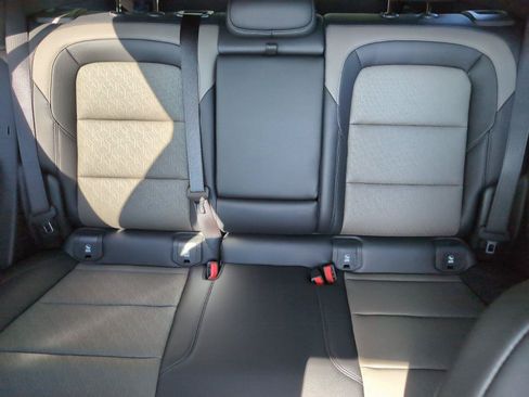 New 2026 Chevrolet Equinox LT w/ Convenience Package II FWD image 31