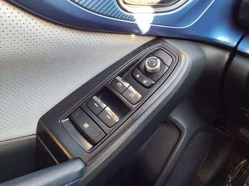 Used 2021 Subaru Crosstrek Hybrid w/ Moonroof Package w/Navigation image 17