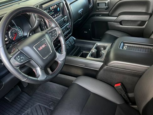 Used 2018 GMC Sierra 1500 SLT w/ All Terrain Package AWD/4WD image 10