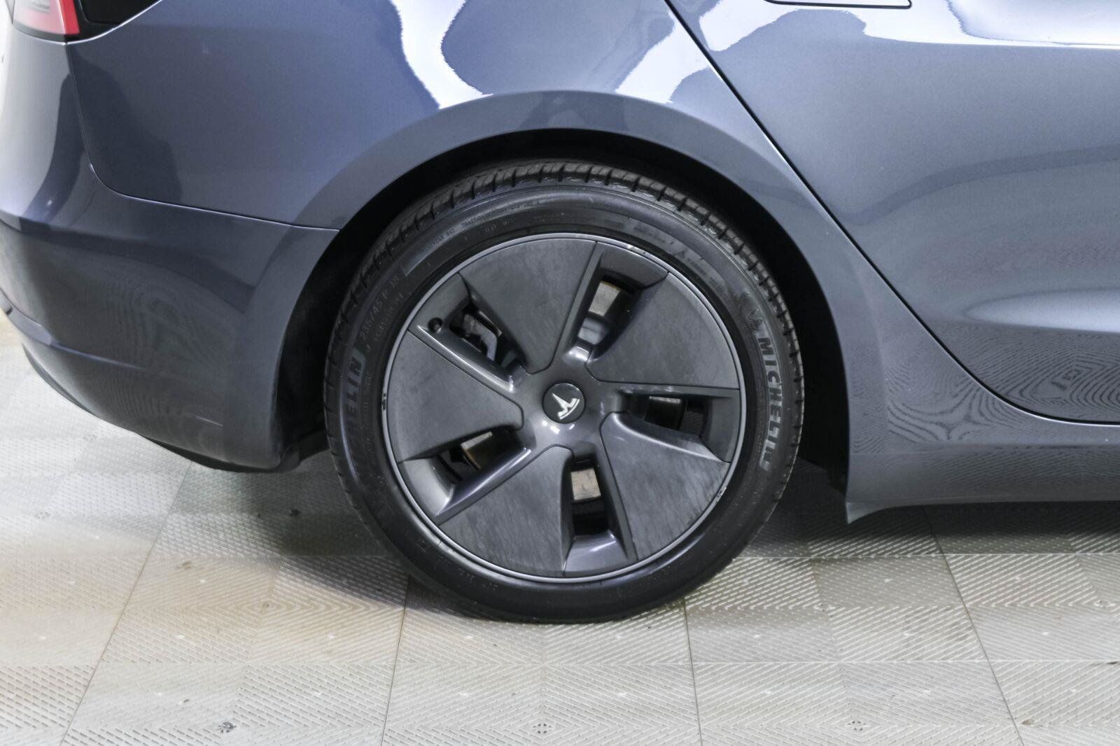 Used 2023 Tesla Model 3 Standard Range RWD image 36