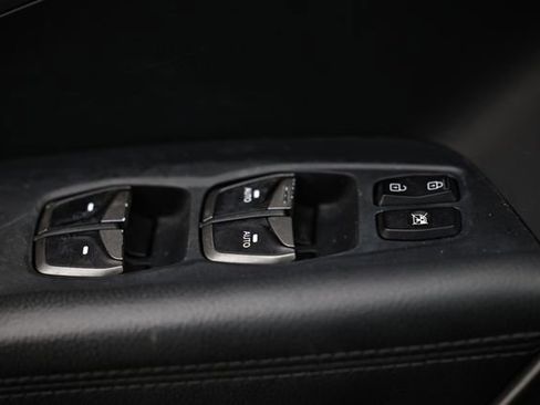 Used 2018 Hyundai Santa Fe Sport image 14