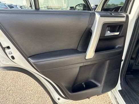 Used 2014 Toyota 4Runner Limited AWD/4WD image 21