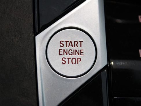 Used 2024 BMW X7 xDrive40i w/ M Sport Package image 22