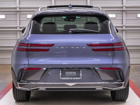 Certified 2026 Genesis GV70 2.5T Select AWD/4WD image 7