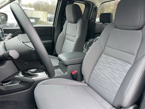 Certified 2024 Nissan Frontier S w/ Technology Package AWD/4WD image 6
