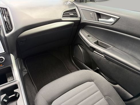 Used 2024 Ford Edge SE w/ Black Appearance Package AWD/4WD image 15