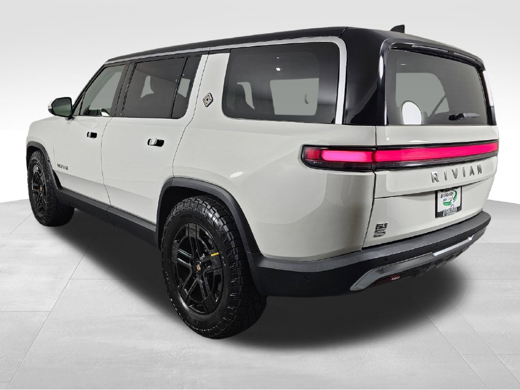 Used 2024 Rivian R1S Adventure Dual AWD/4WD image 5