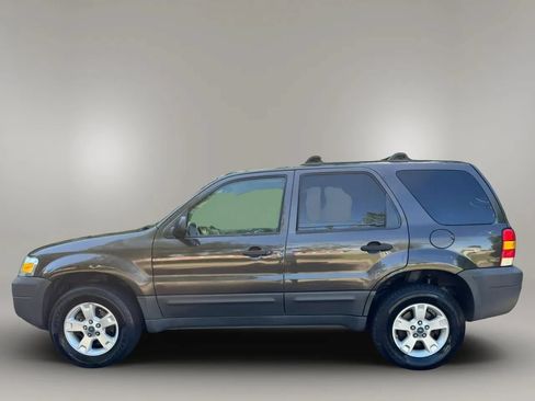 Used 2006 Ford Escape XLT AWD/4WD image 2