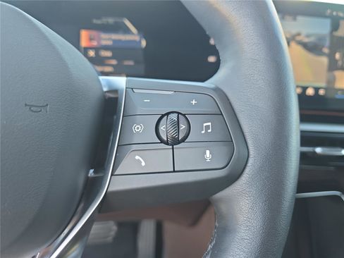 Used 2025 BMW X1 xDrive28i image 23