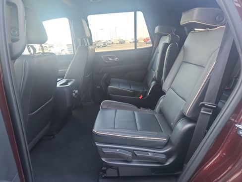 Used 2023 GMC Yukon SLT image 20