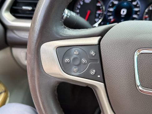 Used 2018 GMC Acadia Denali w/ Technology Package AWD/4WD image 24