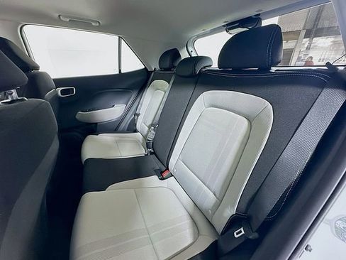 Used 2026 Hyundai Venue SEL FWD image 16