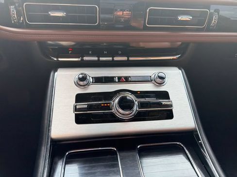 Certified 2024 Lincoln Aviator Reserve w/ Jet Package AWD/4WD image 21
