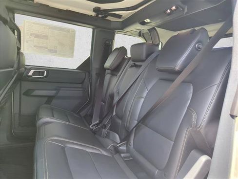 New 2026 Ford Bronco Badlands AWD/4WD image 18