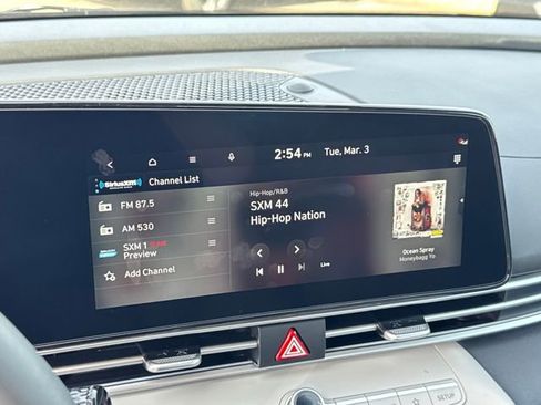 New 2026 Hyundai Elantra Limited FWD image 18