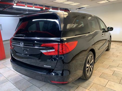 Used 2023 Honda Odyssey Touring image 7