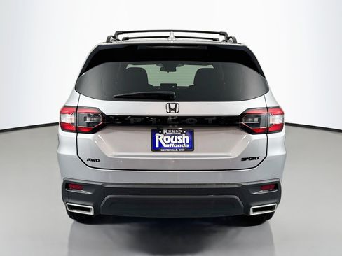 Certified 2025 Honda Pilot Sport image 6