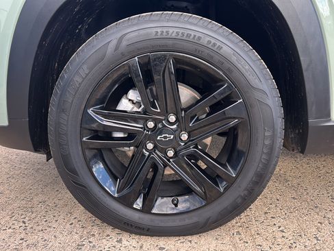 Used 2024 Chevrolet Trax ACTIV w/ Driver Confidence Package image 39