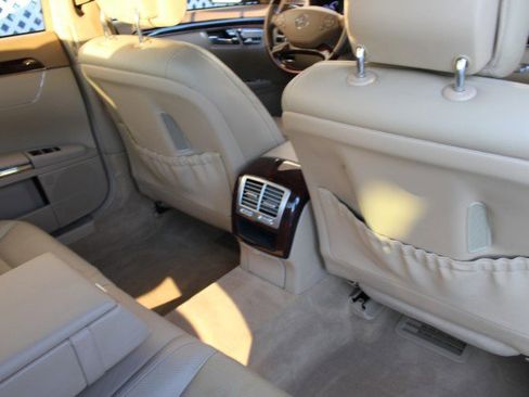 Used 2013 Mercedes-Benz S 550 4MATIC image 14