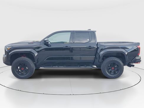 Certified 2025 Toyota Tacoma TRD Pro AWD/4WD image 6