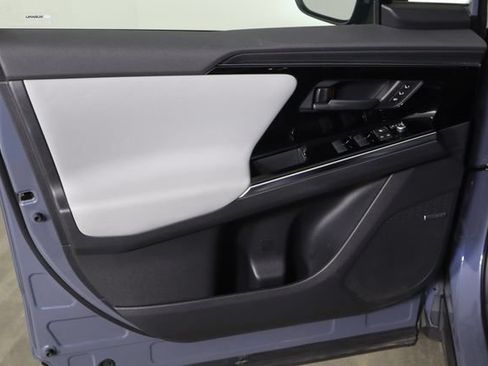 Used 2023 Subaru Solterra AWD image 20