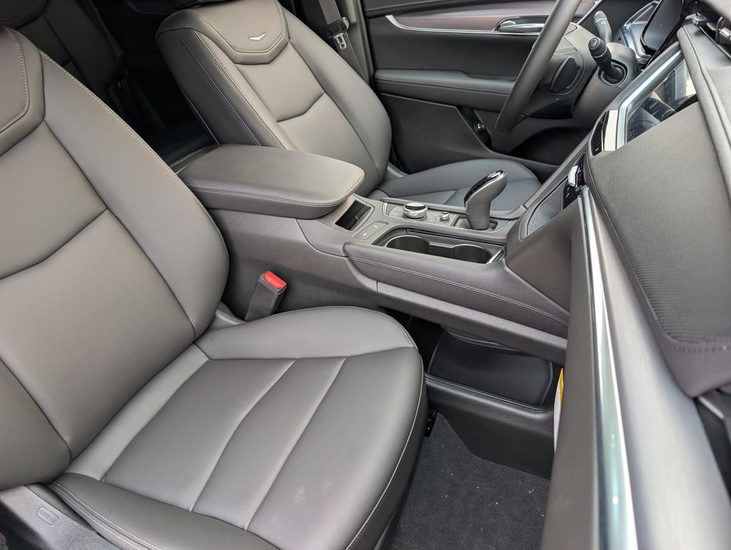 New 2026 Cadillac XT5 Luxury FWD image 19