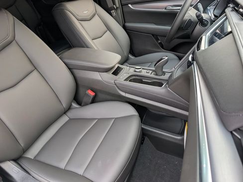 New 2026 Cadillac XT5 Luxury FWD image 19