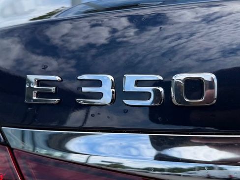 Used 2023 Mercedes-Benz E 350 4MATIC Sedan image 9