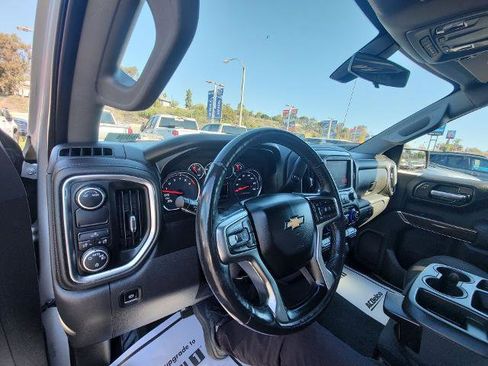Used 2021 Chevrolet Silverado 1500 LT image 10
