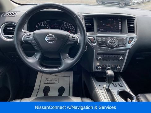 Used 2019 Nissan Pathfinder SL FWD image 7