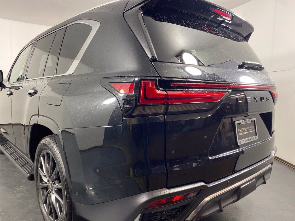 Used 2026 Lexus LX 700h F Sport AWD/4WD image 9